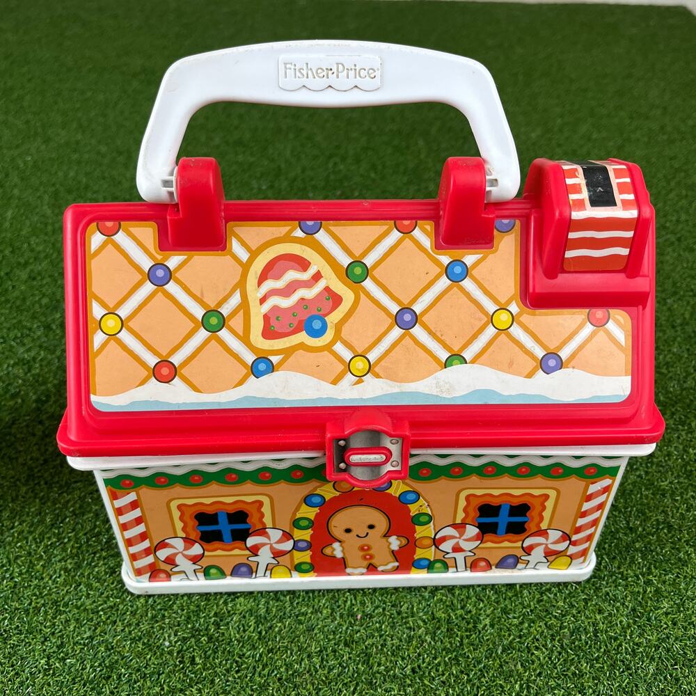 2008 Fisher Price Little People Gingerbread House Christmas Carrying Case